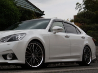 トヨタ クラウン