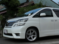 トヨタ ヴェルファイア