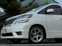 トヨタ ヴェルファイア