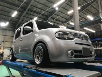 日産 Z12キューブ